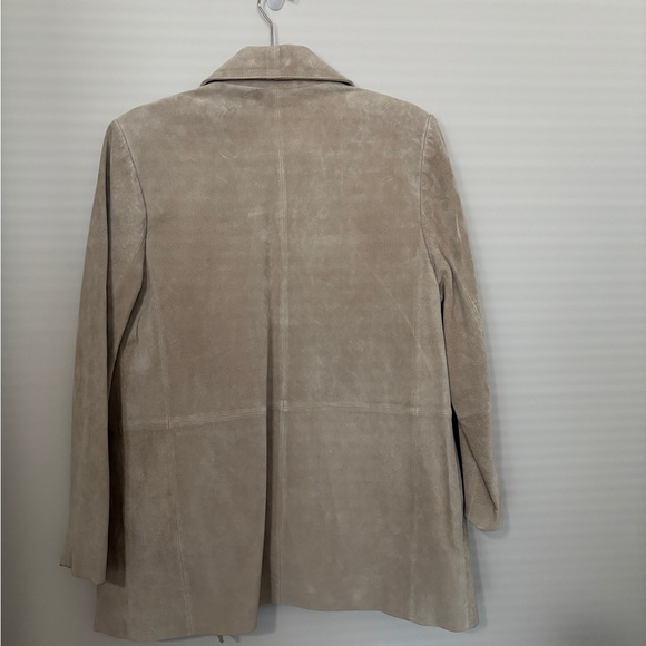 Bernardo Light Beige Suede Trench Coat - Picture 3 of 5